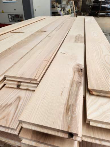 Essen massieve plankenvloer geschaafd 20mm dik