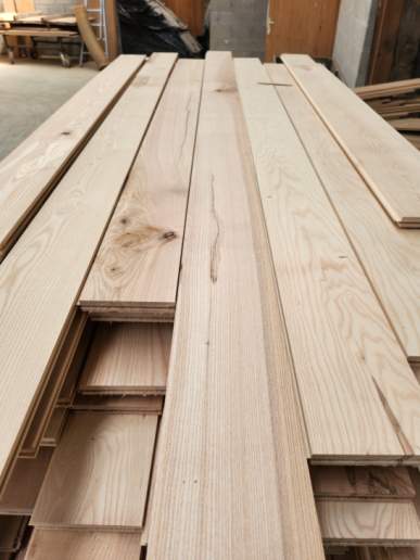 Essen massieve plankenvloer geschaafd 20mm dik