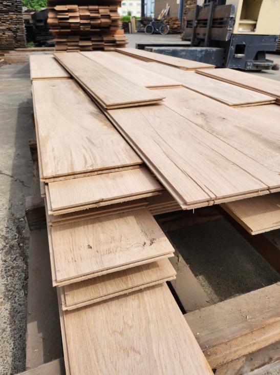 mix-kwaliteit massieve eiken planken 210mm breed 15mm dik