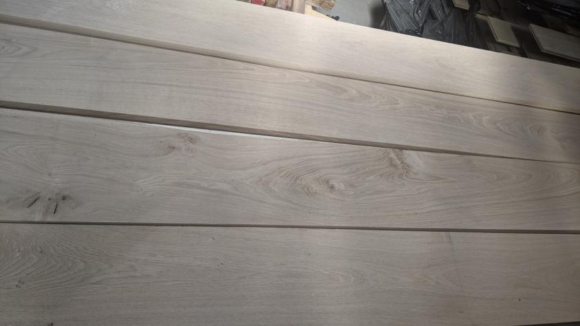 Eiken vierkant geschaafde planken